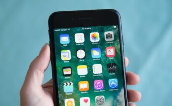 The iPhone 8 will reportedly avoid the Galaxy S8’s most glaring flaw